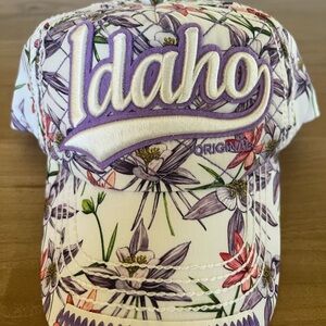 NWT Robin Ruth Idaho Floral Embroidered Baseball Cap - Purple & White SnapBack